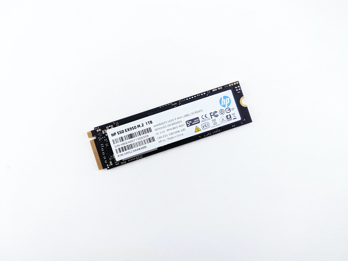 1TB NVMe SSD for ThinkPad T480: Crucial vs WD vs Samsung Pakistan