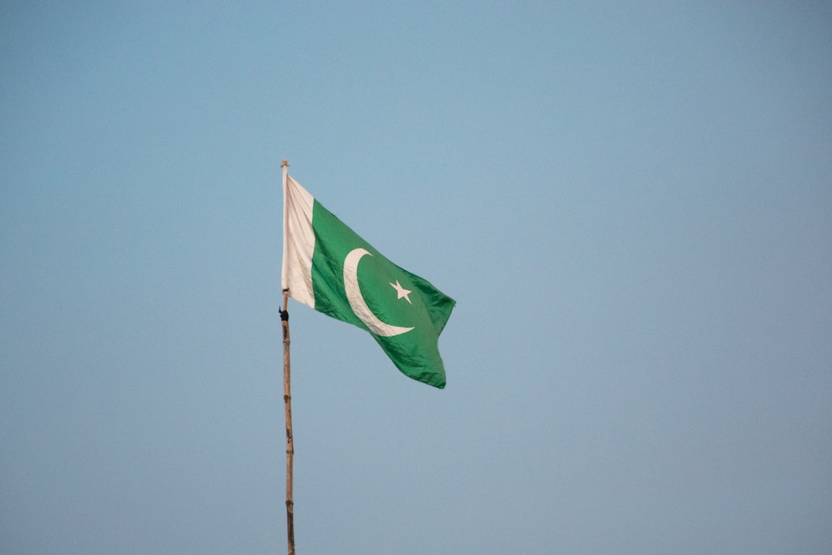 1TB SSD vs USB Stick for Pakistani Students: Best 2026 Picks