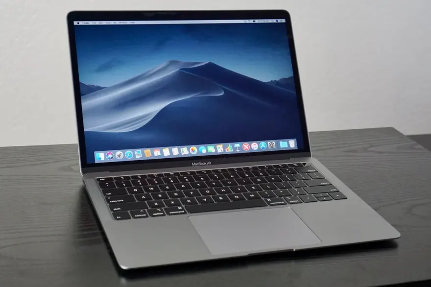 Apple MacBook Air 13 2019 i5 i5-8210Y 8GB 128GB Retina Lahore — used Apple laptop, price in Pakistan at NN Laptops Hafeez Center Lahore