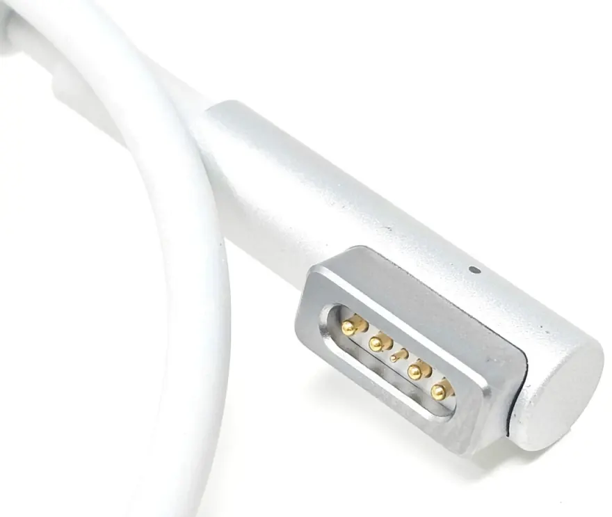 Apple MagSafe 1 45W Power Adapter for MacBook Air 11 / 13 (2010-2012) — used Apple laptop, price in Pakistan at NN Laptops Hafeez Center Lahore