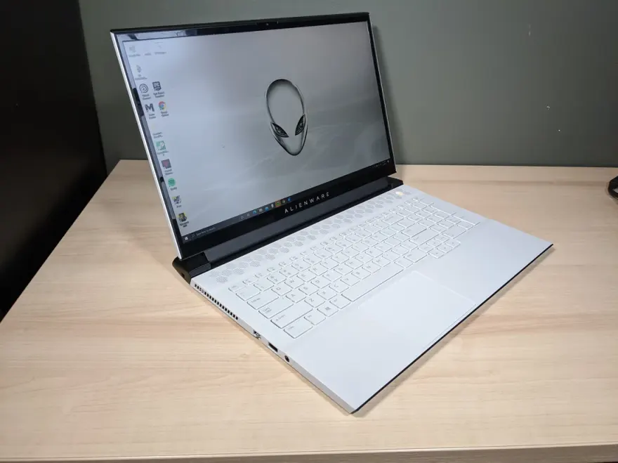 Dell Alienware m17 R4 i9-10980HK 32GB 1TB Gaming Used Laptop Lahore — used Dell laptop, price in Pakistan at NN Laptops Hafeez Center Lahore