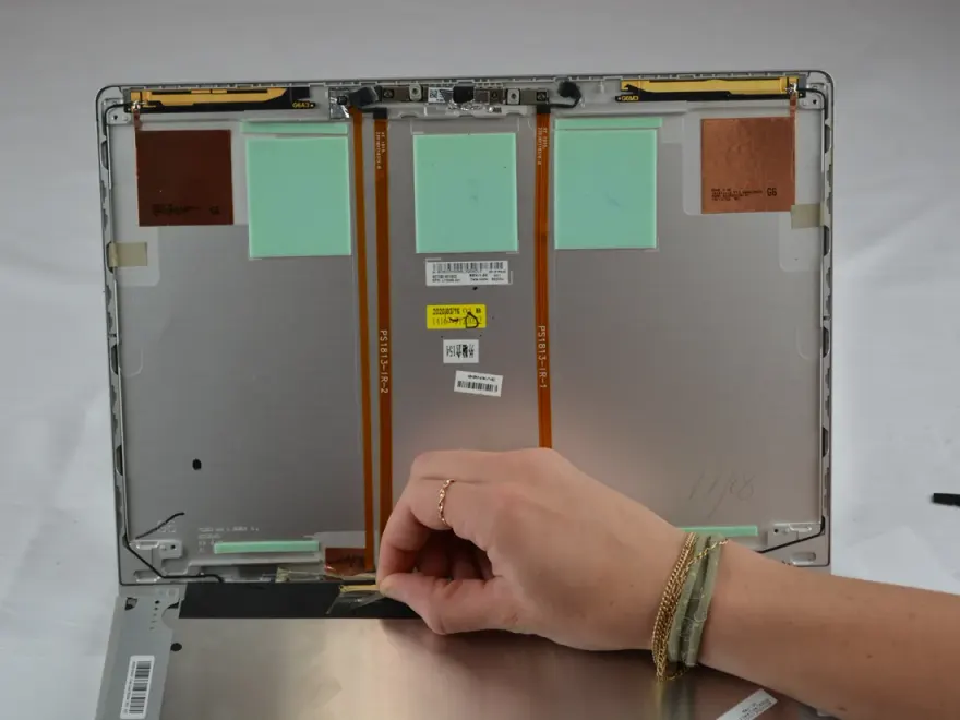 HP EliteBook 830 G6 LCD Bezel (B Panel) Replacement in Lahore — used HP laptop, price in Pakistan at NN Laptops Hafeez Center Lahore