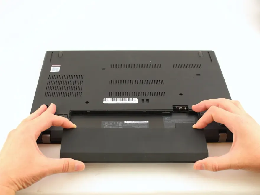 Lenovo ThinkPad T480 72Wh 6-Cell External Removable Battery 01AV496 — used Lenovo laptop, price in Pakistan at NN Laptops Hafeez Center Lahore