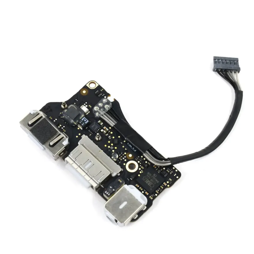 MacBook Air 13″ 2017 Logic Board (A1466, i5 8GB) — used Apple laptop, price in Pakistan at NN Laptops Hafeez Center Lahore
