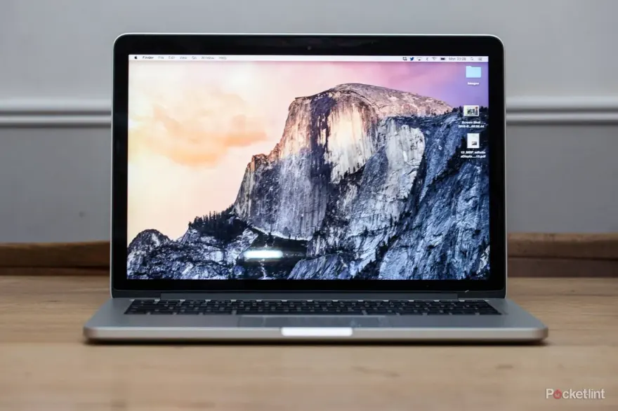 MacBook Pro 13″ 2015 B-Panel — used Apple laptop, price in Pakistan at NN Laptops Hafeez Center Lahore