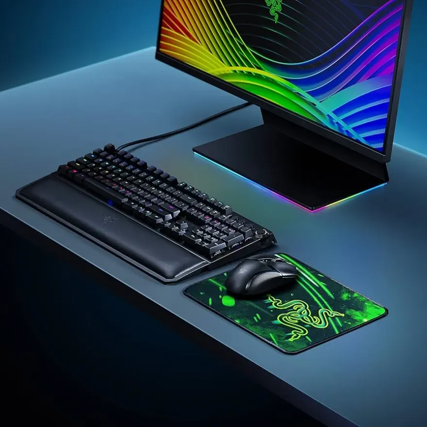 Razer Goliathus Speed Large Cloth Gaming Mouse Pad — original accessories at NN Laptops, Hafeez Center Lahore Pakistan